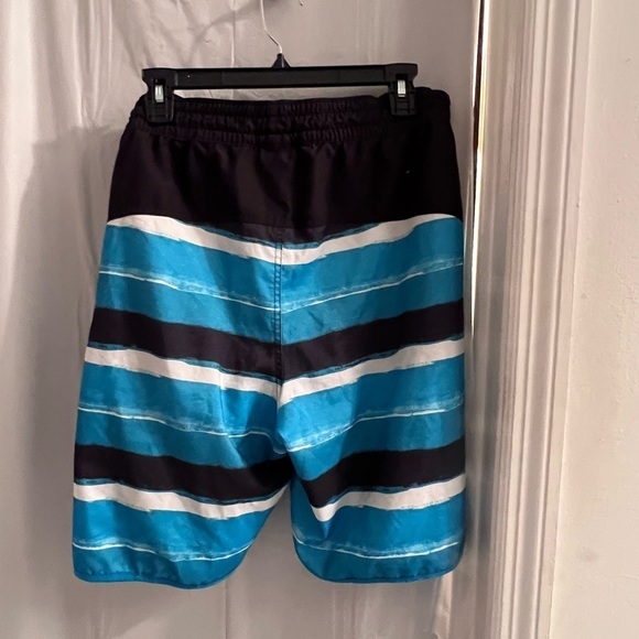 ADIDAS swim trunks size xl - Picture 3 of 4